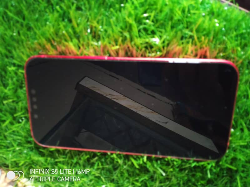 Apple iPhone 14 9