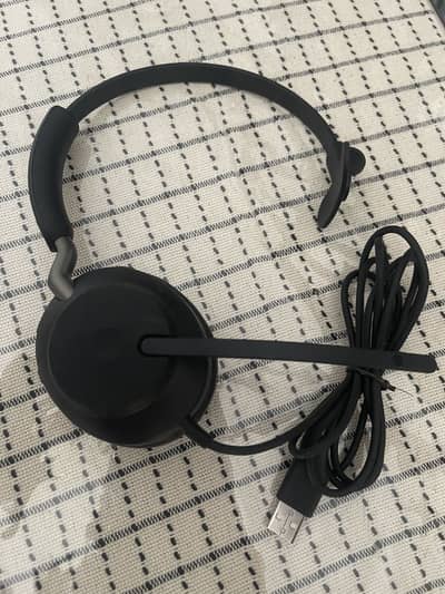 Jabra Evolve2 40 wired headphone with active noise cancelling