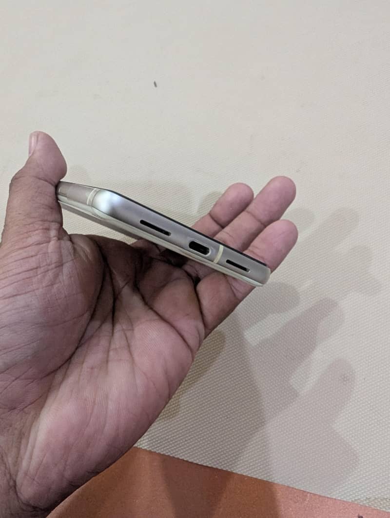 Google Pixel 7 3