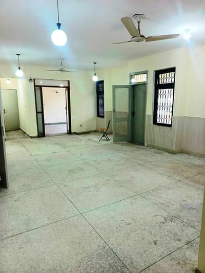 Urgent Sale Best Price 10 Marla Apartment Prime Location
