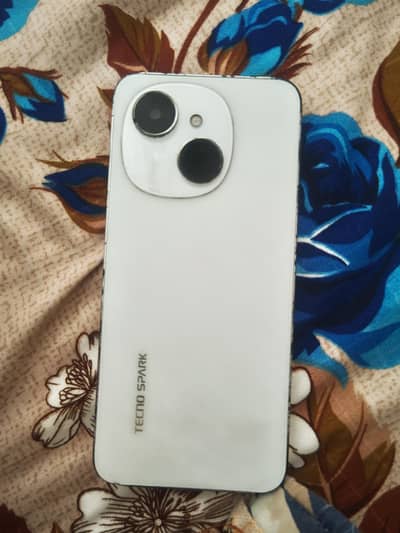 Tecno Spark Go 1