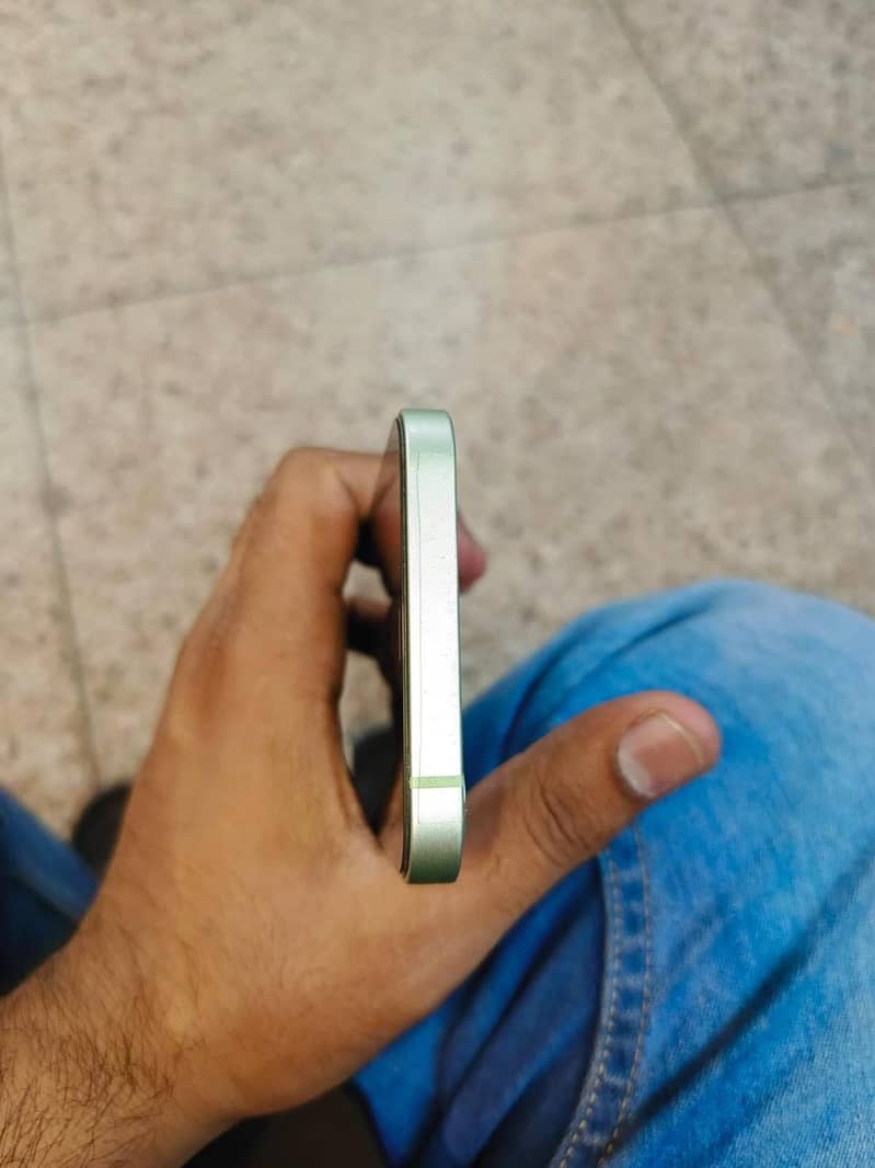 Apple iPhone 12 2