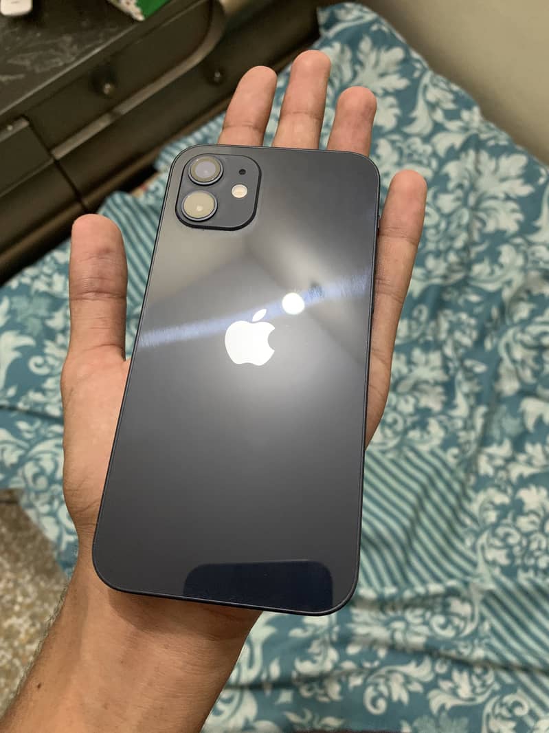 iPhone 12 2
