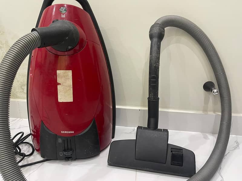 Vacuum cleaner 0