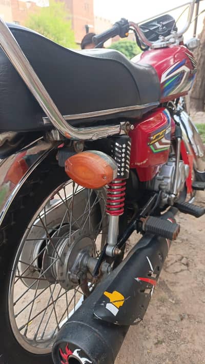 cg125