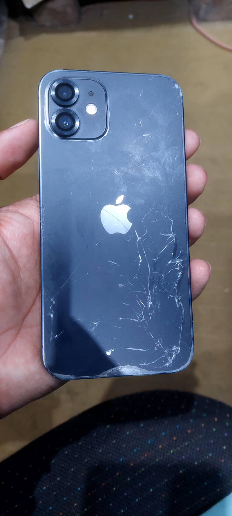 Apple iPhone 12 1