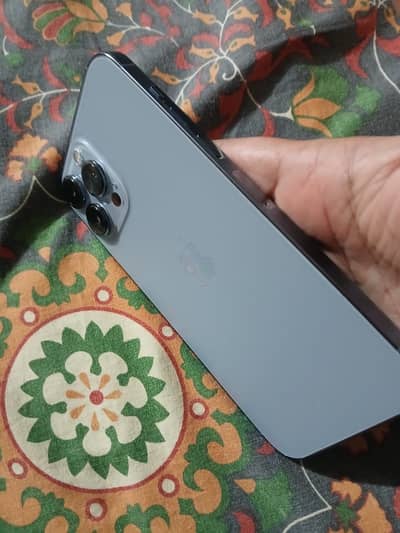 Iphone13 promax 128 Gb/helth84% sim  glicth ha chal ri  one year sa