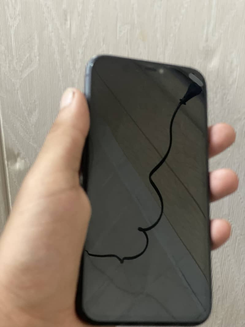 Apple iPhone 11 3