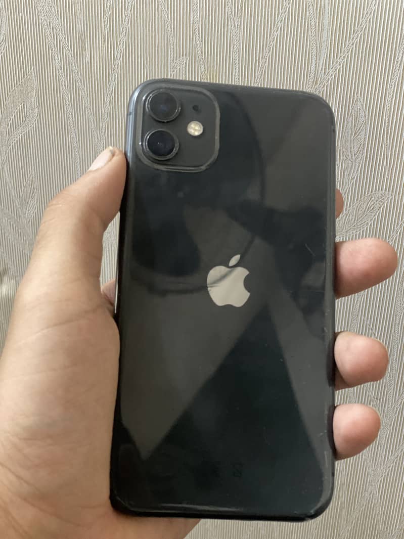 Apple iPhone 11 4