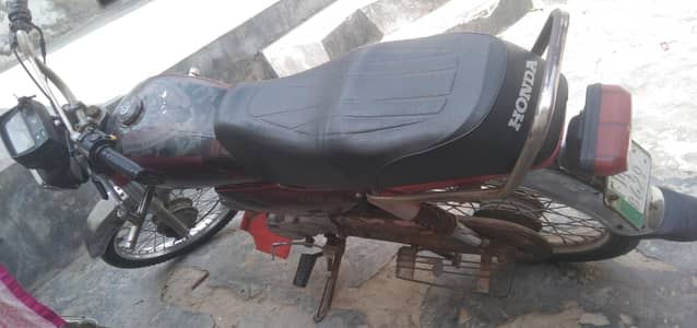 united 2017 70cc good condition Faisalabad