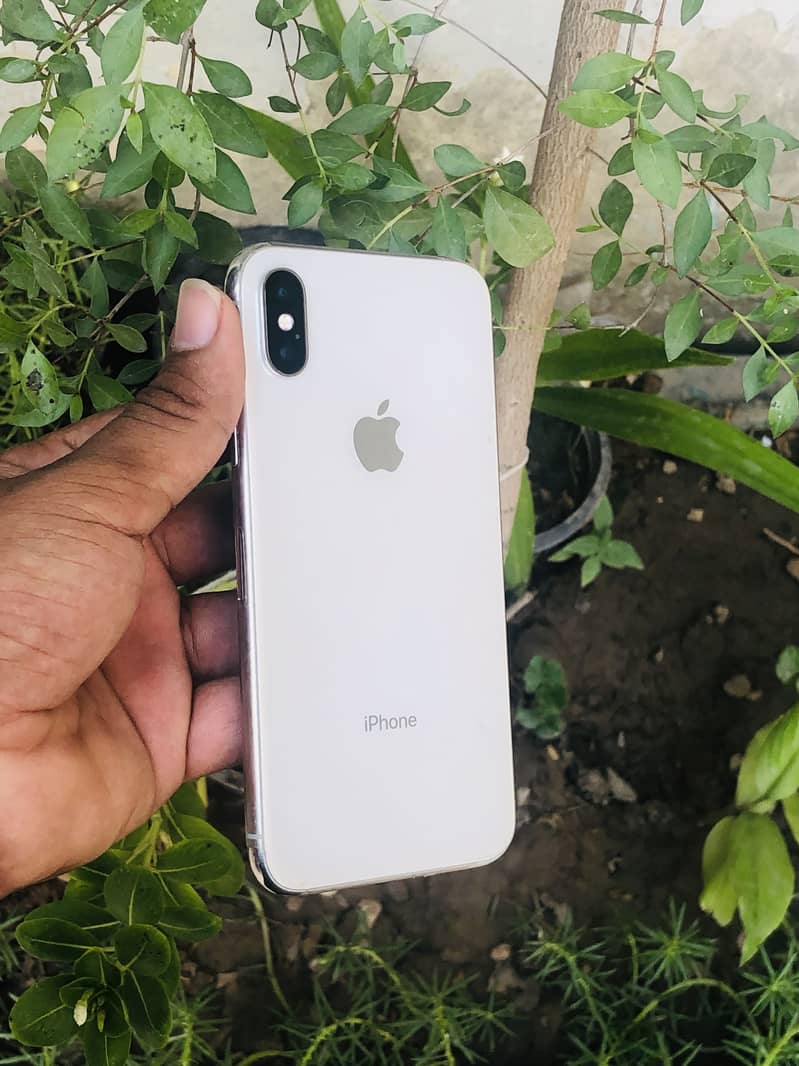 Apple iPhone X 6