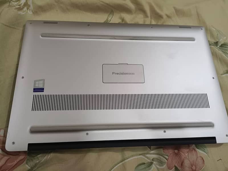 Dell percision 5530 5