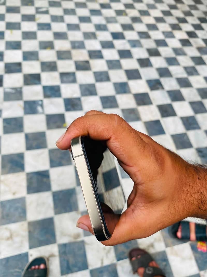Apple iPhone 12 Pro 5