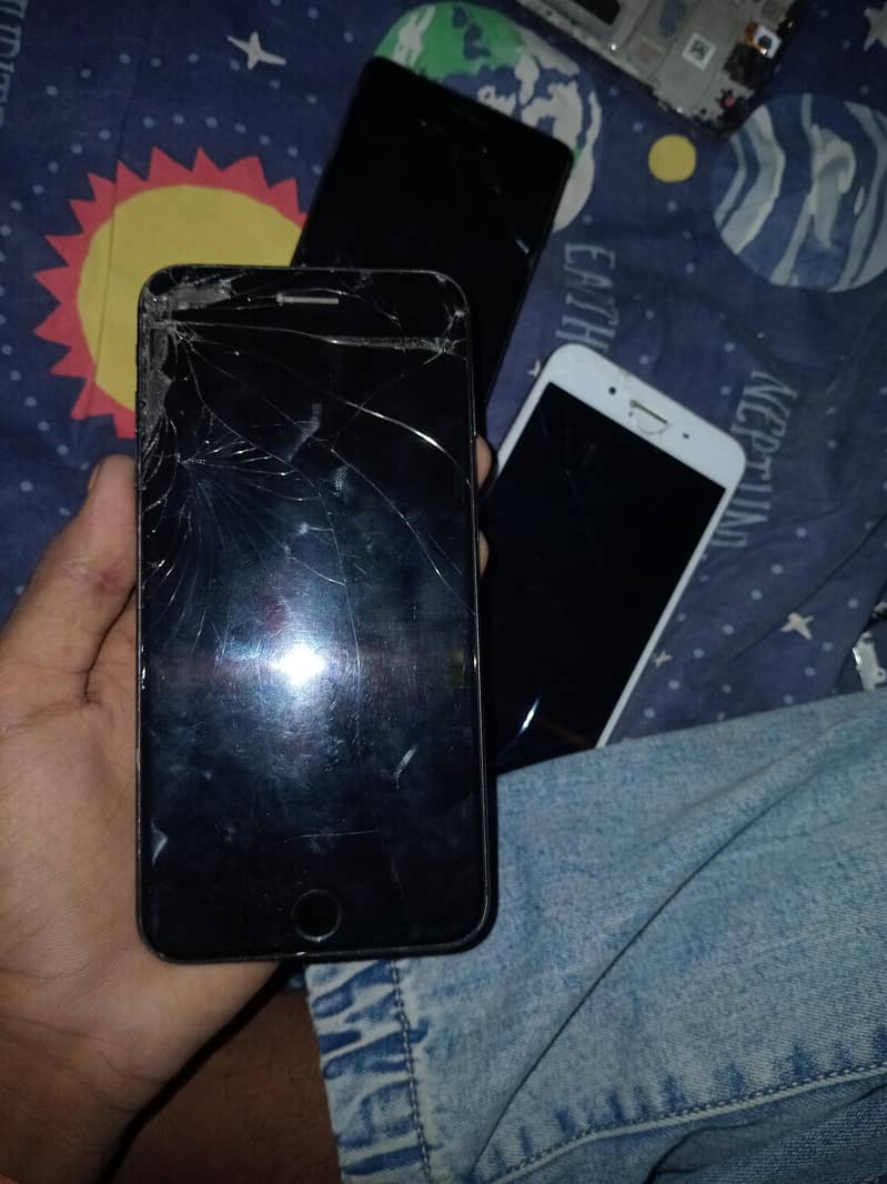 Apple iPhone 7 Plus 1