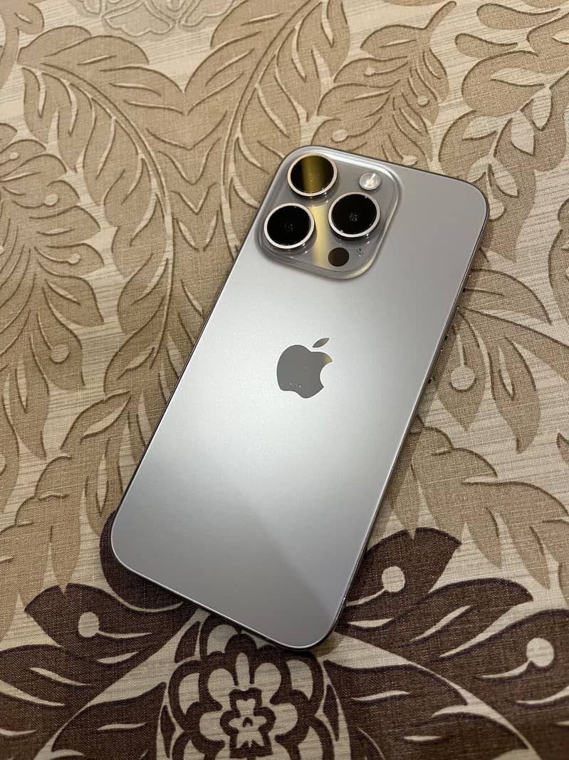Apple iPhone 15 Pro 1