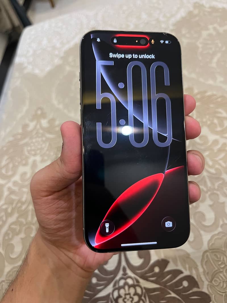 Apple iPhone 15 Pro 4