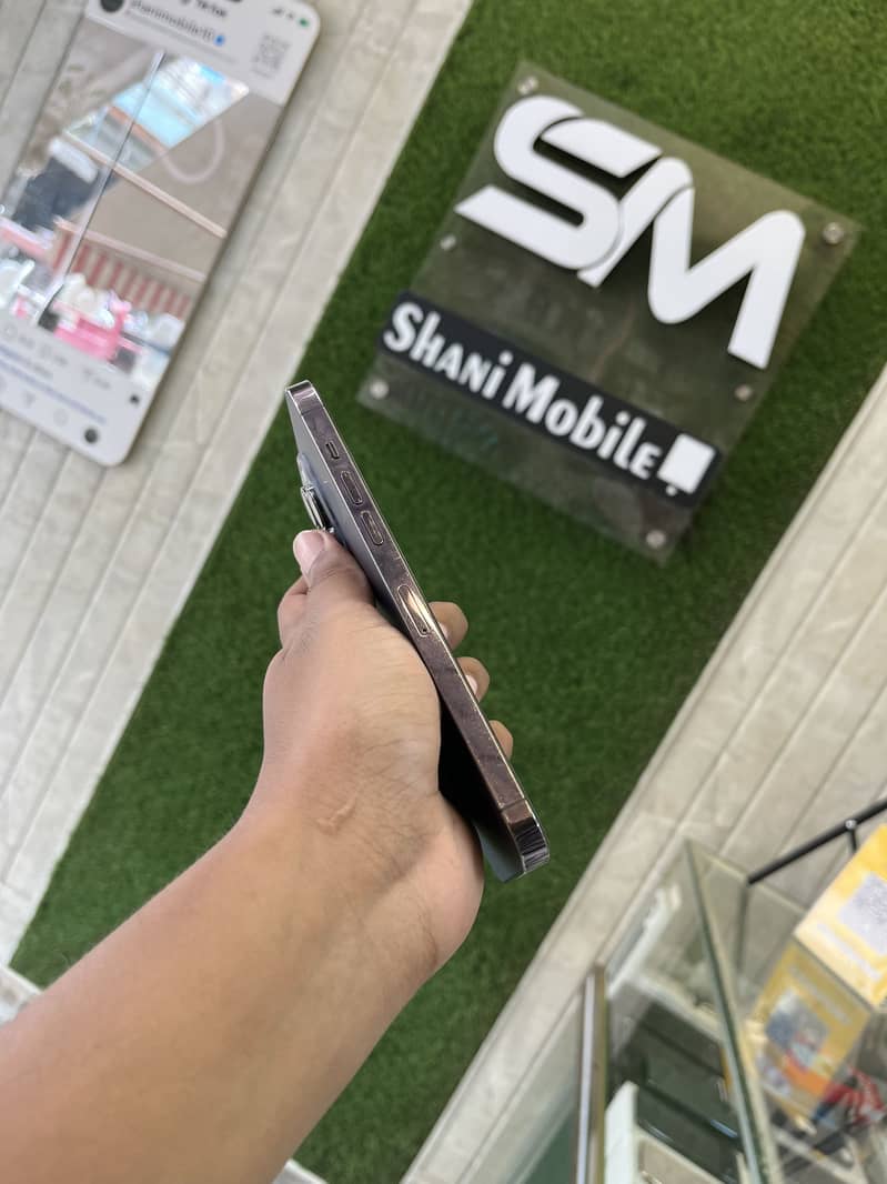 Iphone 14 Pro max 4