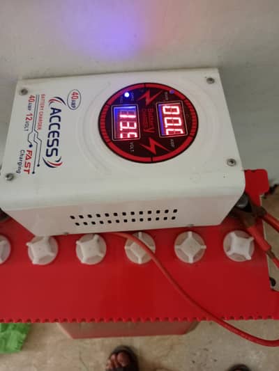 Urgent sell Oaka battery with chargerl