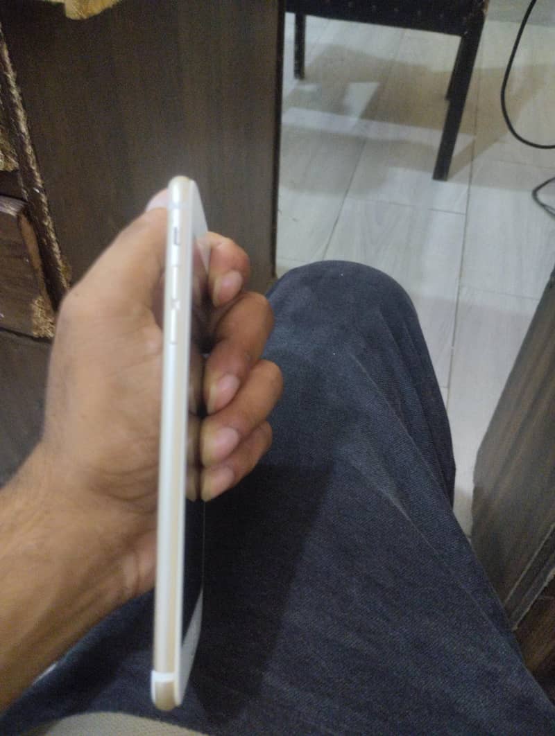 Apple iPhone 6 Plus 2
