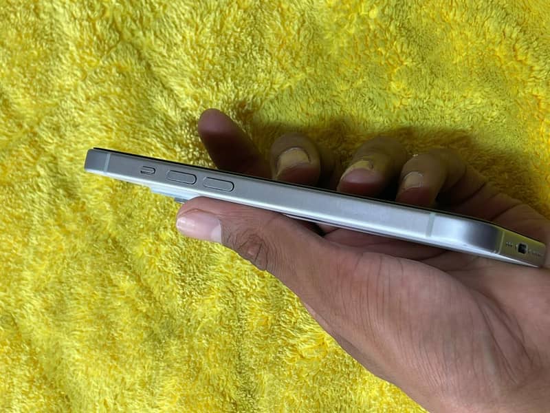 Apple iPhone 15 1