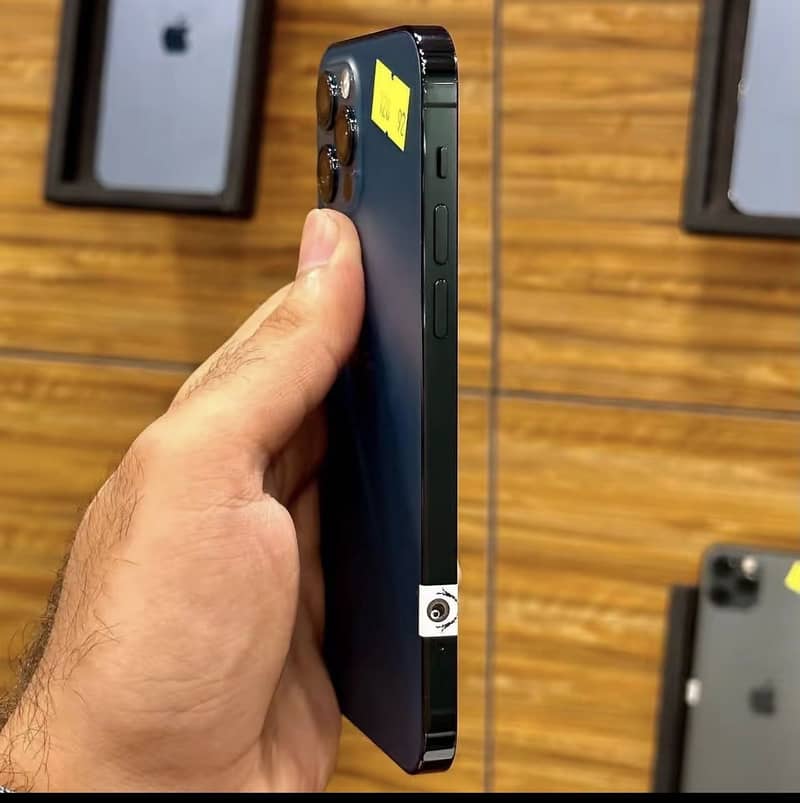 Apple iPhone 12 Pro 0