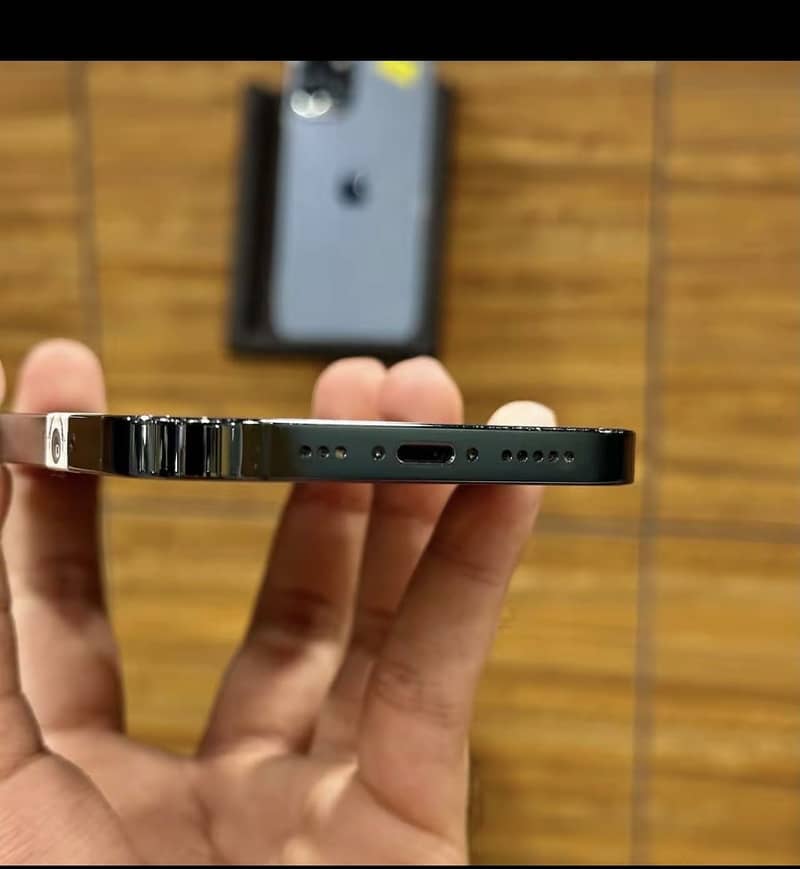 Apple iPhone 12 Pro 4
