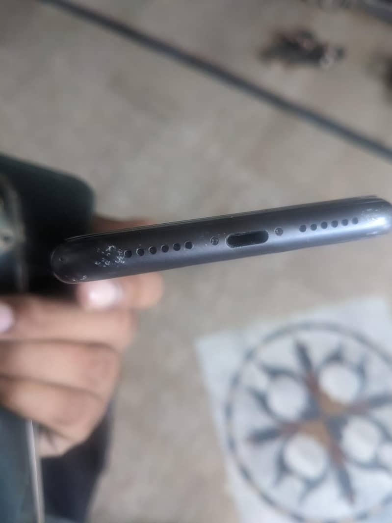 Apple iPhone 11 2