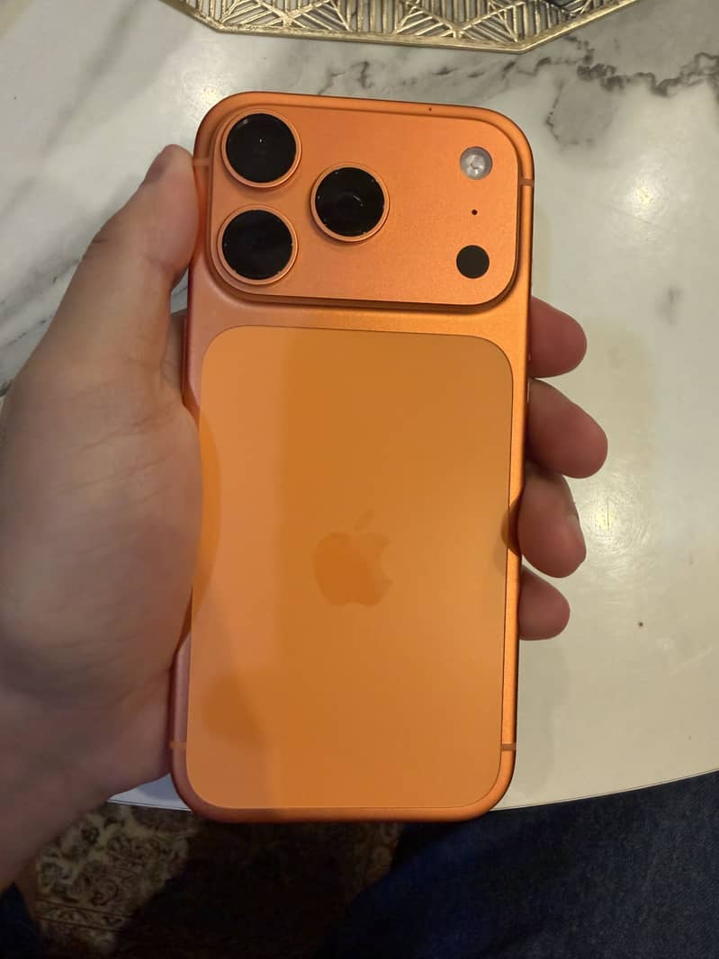 Apple iPhone 17 Pro 4