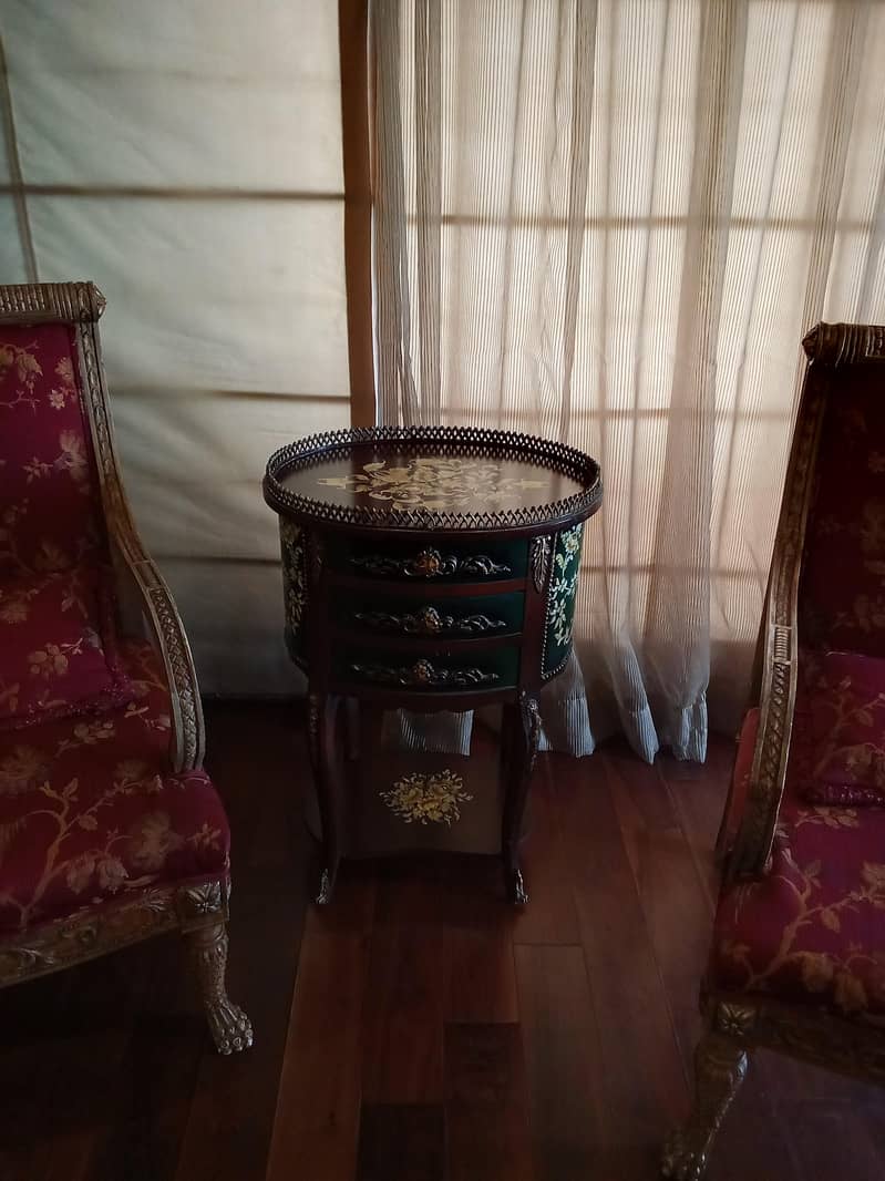 Double Bed ,TV rack, Tables 3