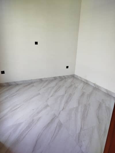 20marla 3beds DD TV lounge kitchen attached baths Brand New house upper portion for rent in G 14 3 islamabad
