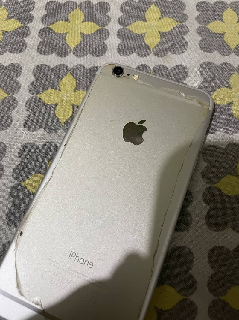 Apple iPhone 16 Plus 1