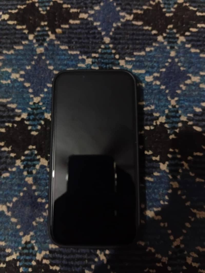 Apple iPhone 13 2