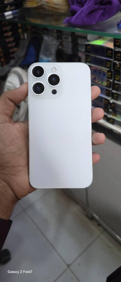 iphone Xr.  (64)