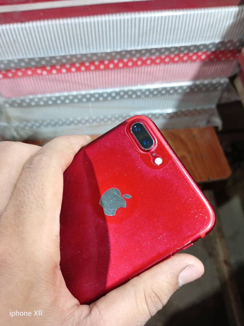 Apple iPhone 7 Plus 2