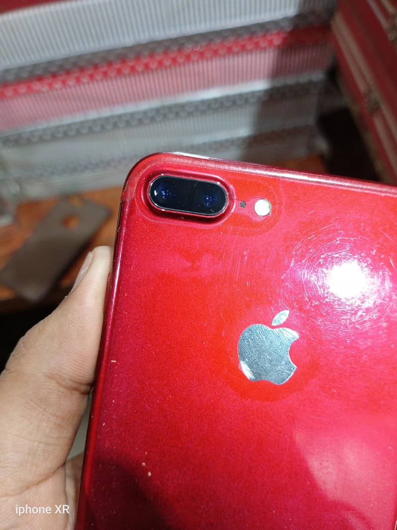 Apple iPhone 7 Plus 3
