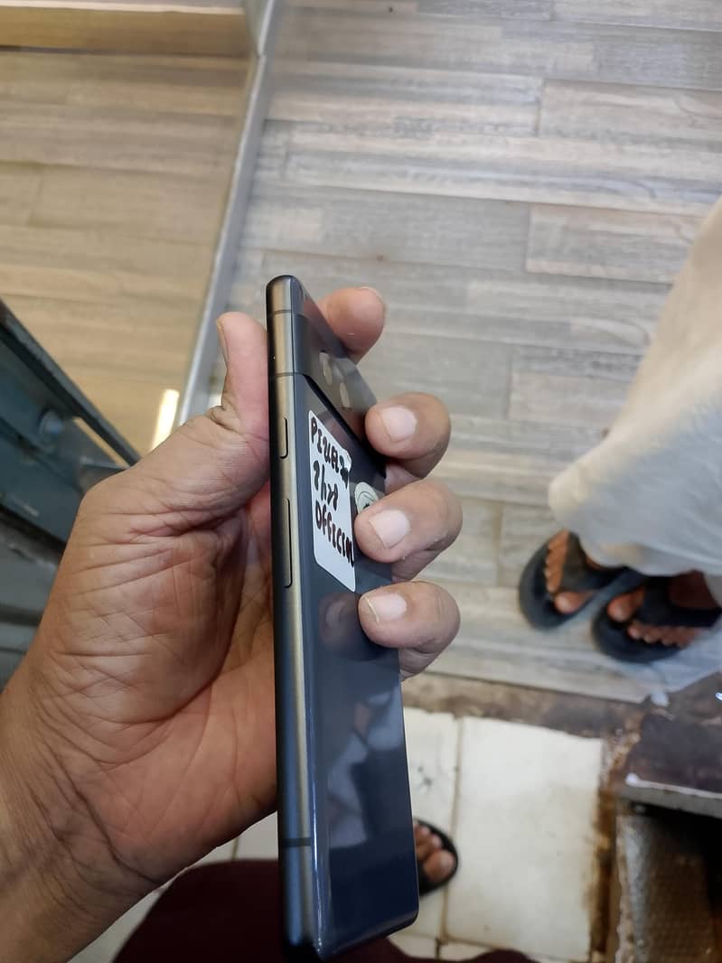 Google Pixel 7a 5