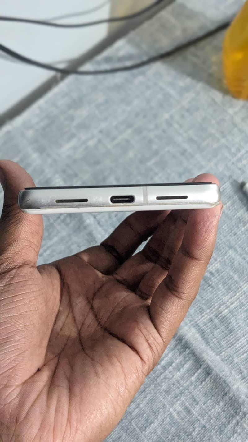 Google Pixel 7 3