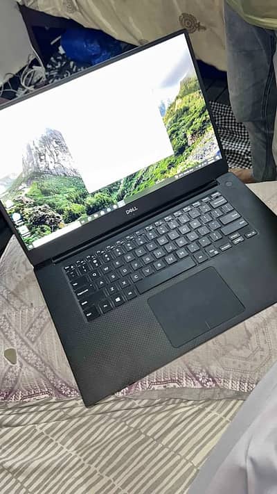 Dell precision 5530 i7-8850H | 4GB GPU NVIDIA QUADRO P1000