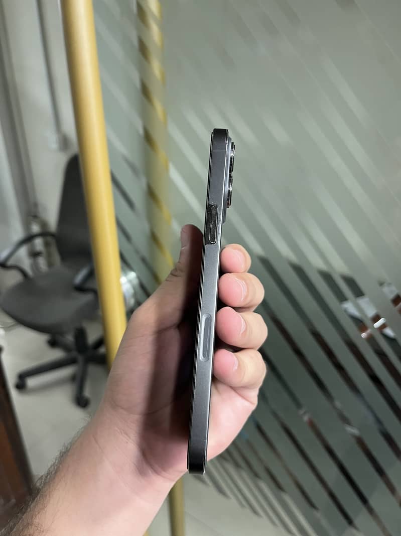 Apple iPhone 13 Pro Max 9