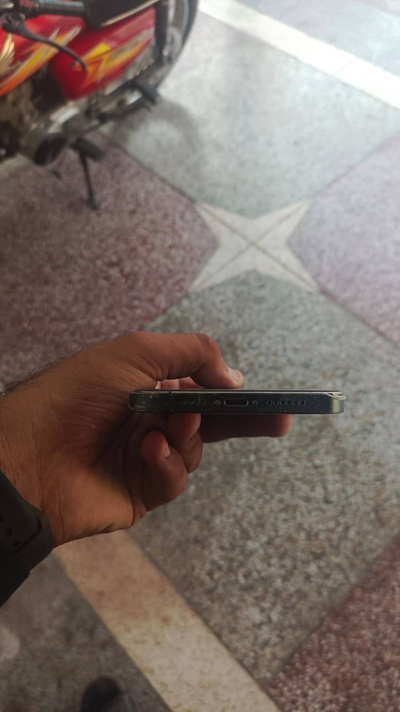 Iphone 13 pro max 2