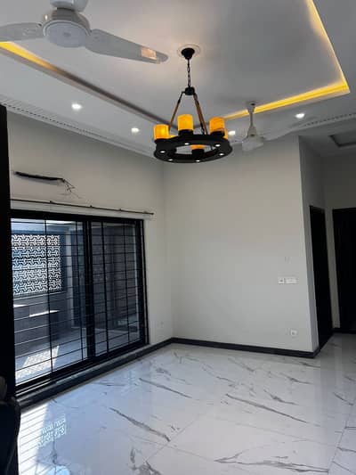 1 Kanal Upper Portion available for the Rent in DHA Lahore phase 2 Block R