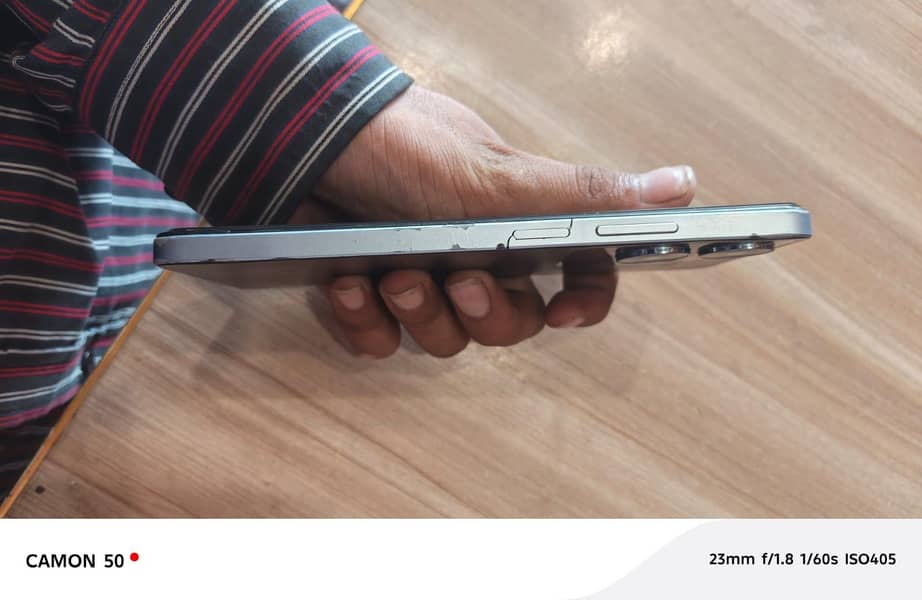 Realme Note 60 6