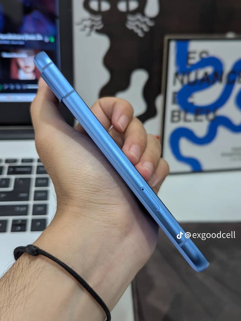 Google Pixel 8a 2