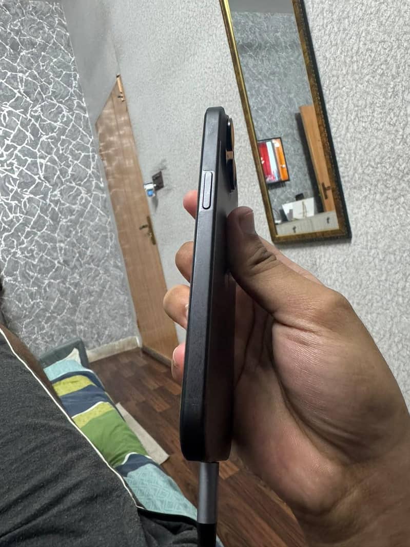 Apple iPhone 15 1