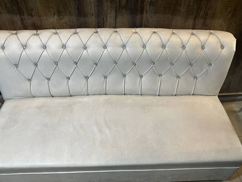2 SOFAS 0