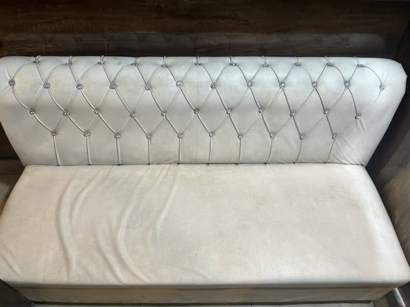 2 SOFAS 1