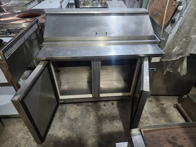 Pizza Prep Table | 4.30 Feet | Commercial Pizza Preparation Table
