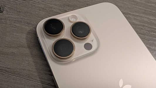 Apple iPhone 16 Pro Max