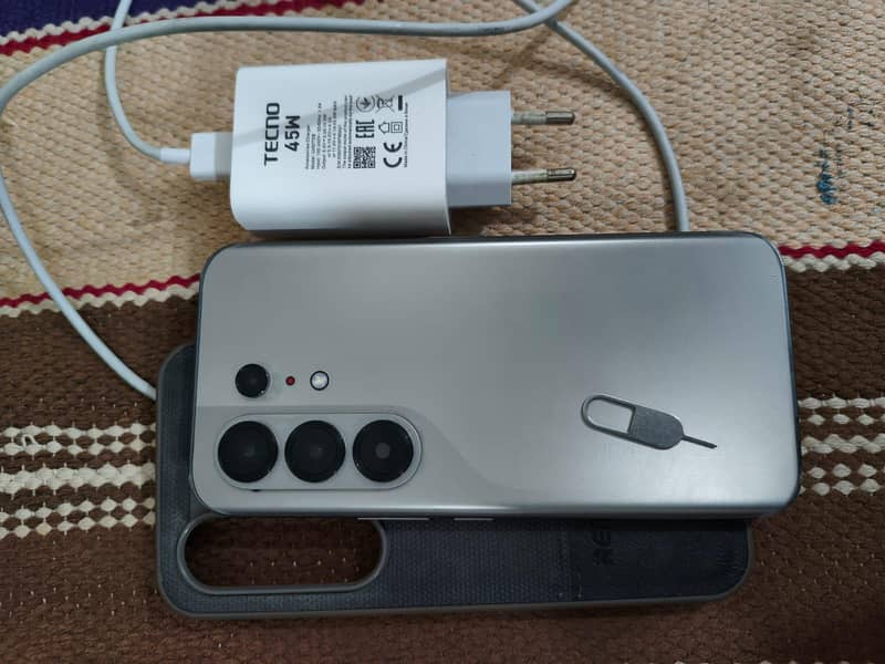 Tecno Camon 50 pro 8