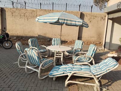 Lawn/ Pool Chairs Tea trolly Bird Cage